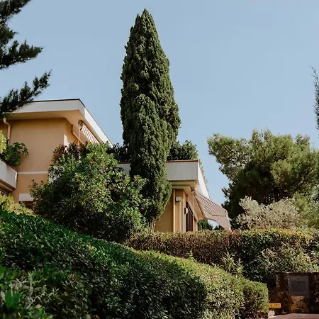 Poggio Golf Chianti Firenze Aparthotel